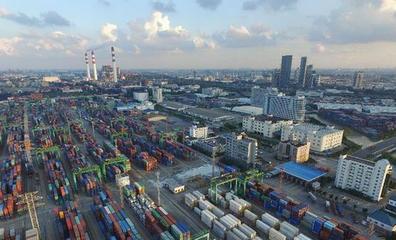 上海自貿(mào)區(qū)3.0版藍圖繪就 首提自由貿(mào)易港區(qū)，引領(lǐng)貿(mào)易開放新高度