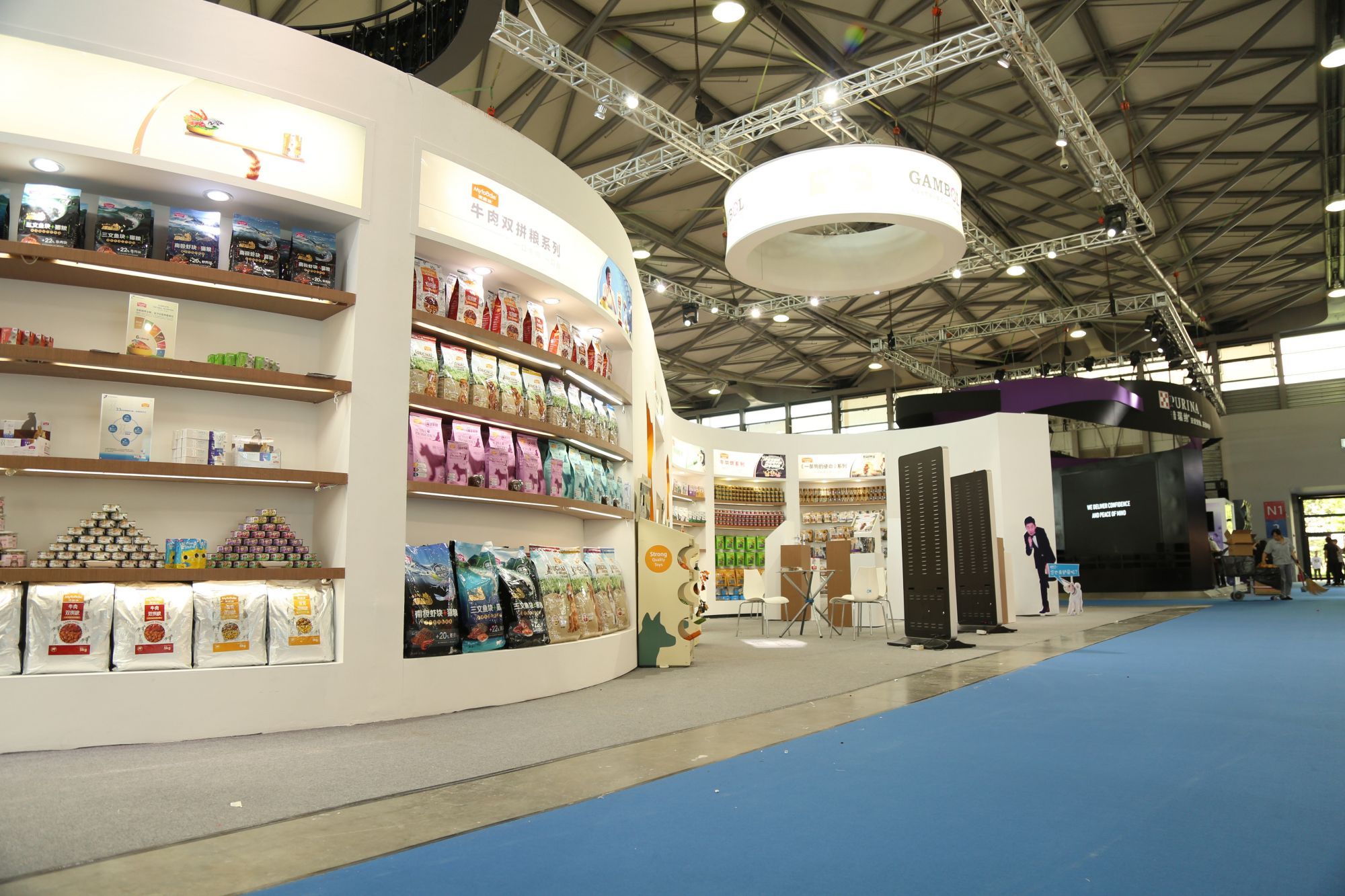 上海寵物展探秘麥富迪 以愛心為引，以品質(zhì)為基，鑄就寵物食品新標(biāo)桿